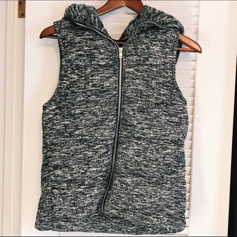 VANITY Hooded Vest